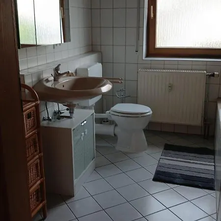 Apartment Ellenberg - Ferien- Und Monteurs-wohnung *