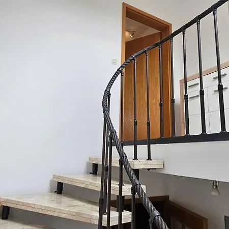 Ellenberg - Ferien- Und Monteurs-wohnung Apartment Geislingen